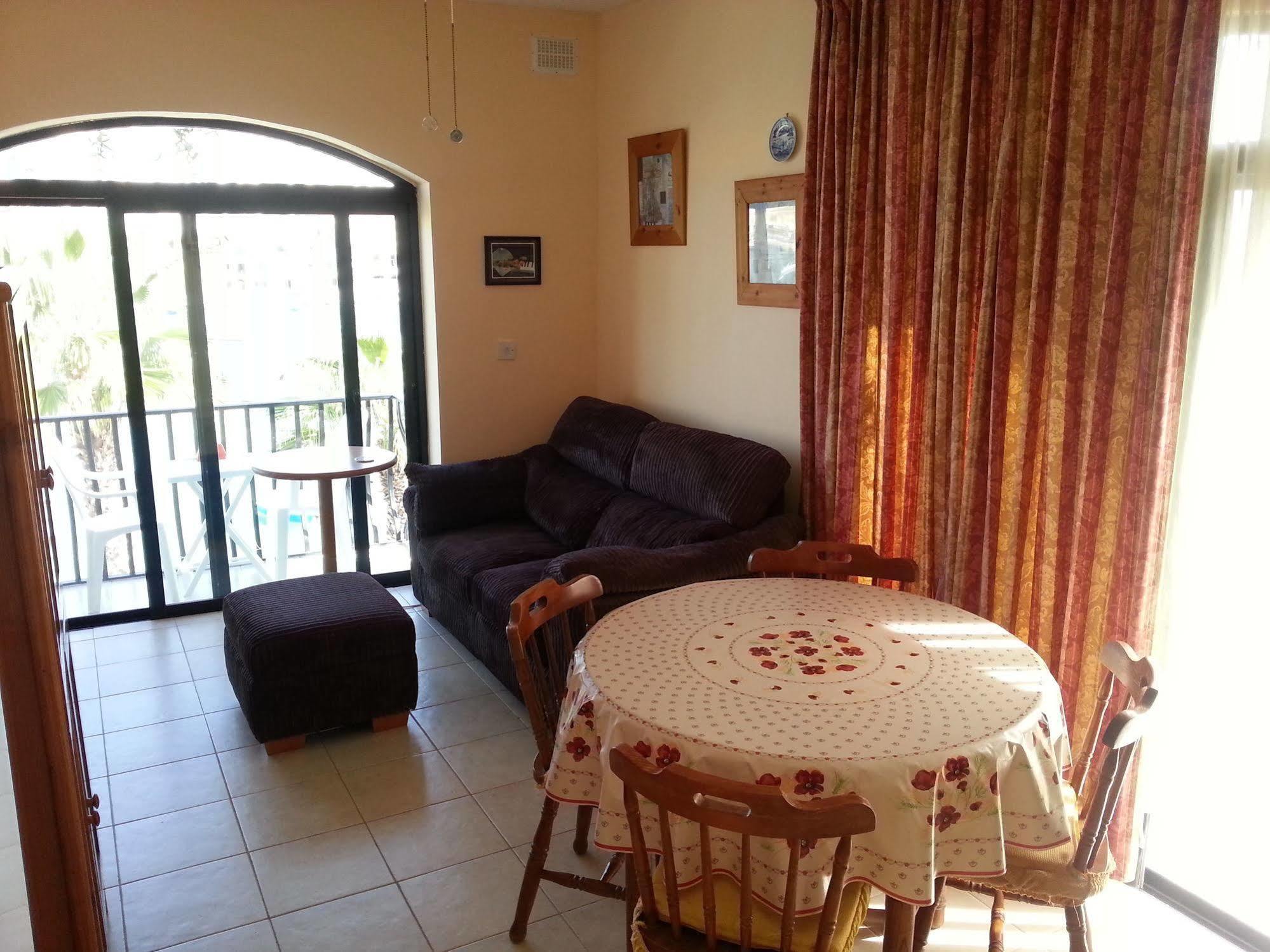 Akwador Guest House Marsaskala Exterior foto